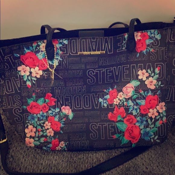 Steve Madden Handbags - Steve Madden bag